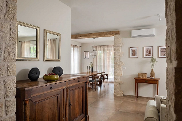 Villa Petra - Landestypischer Stil mit Pool