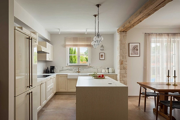 Villa Petra - Landestypischer Stil mit Pool