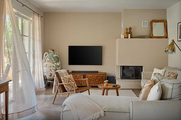 Villa Petra - Landestypischer Stil mit Pool