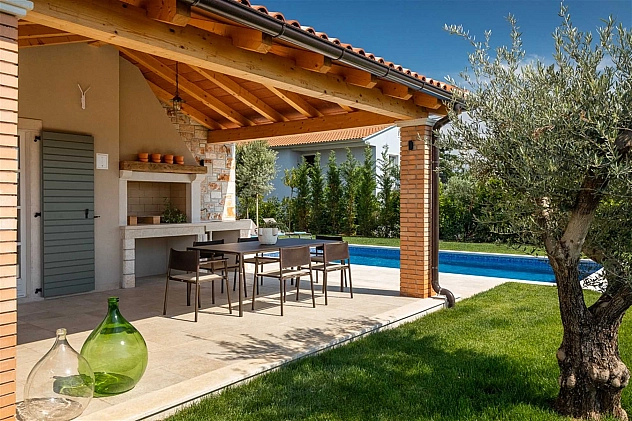 Villa Veronica mit Pool
