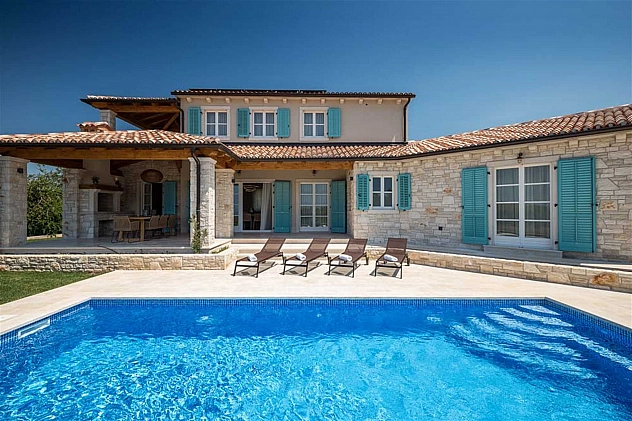 Villa Julia – Luxus & Erholung an der Küste Istriens