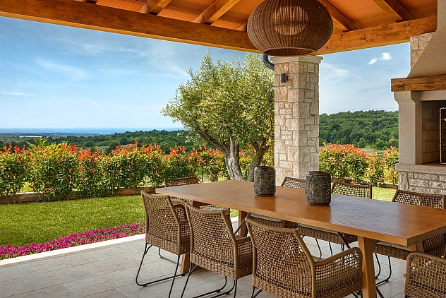 Villa Julia – Ruhige Oase mit Panoramablick auf das Meer