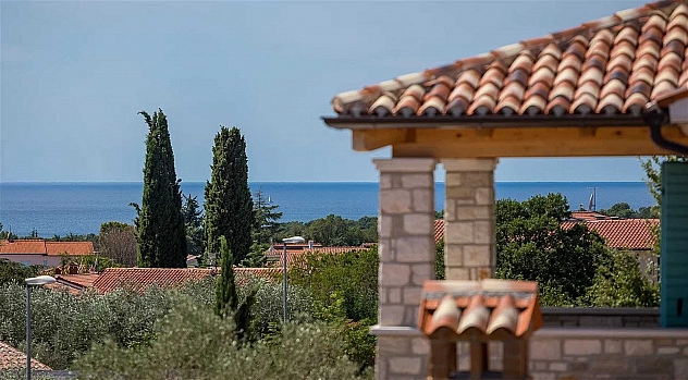 Villa Oaza mit  Pool