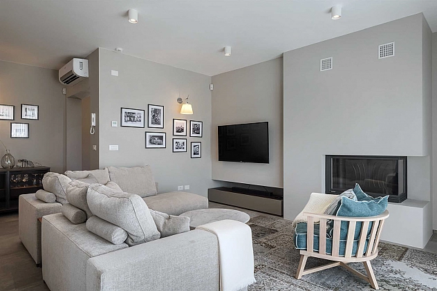 Villa Oaza mit  Pool